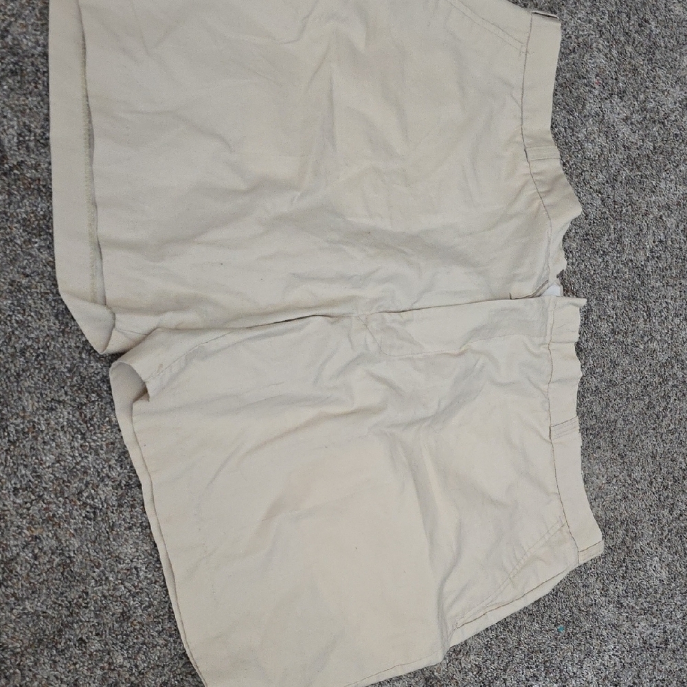 Orvis Men's Cream Shorts